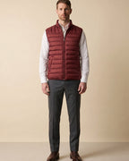 Chaleco Guy Laroche CH00079 - Vino - Modelo cuerpo completo