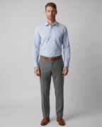 Camisa Formal Classic Fit Spread Collar Guy Laroche CC00001 - Azul Medio - Modelo cuerpo completo
