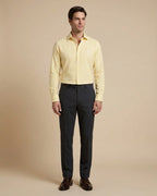 Camisa Sport Classic Fit Button Down Austin Reed CS00698K - Amarillo - Modelo cuerpo completo