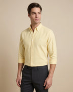 Camisa Sport Classic Fit Button Down Austin Reed CS00698K - Amarillo - Modelo plano americano lookbook
