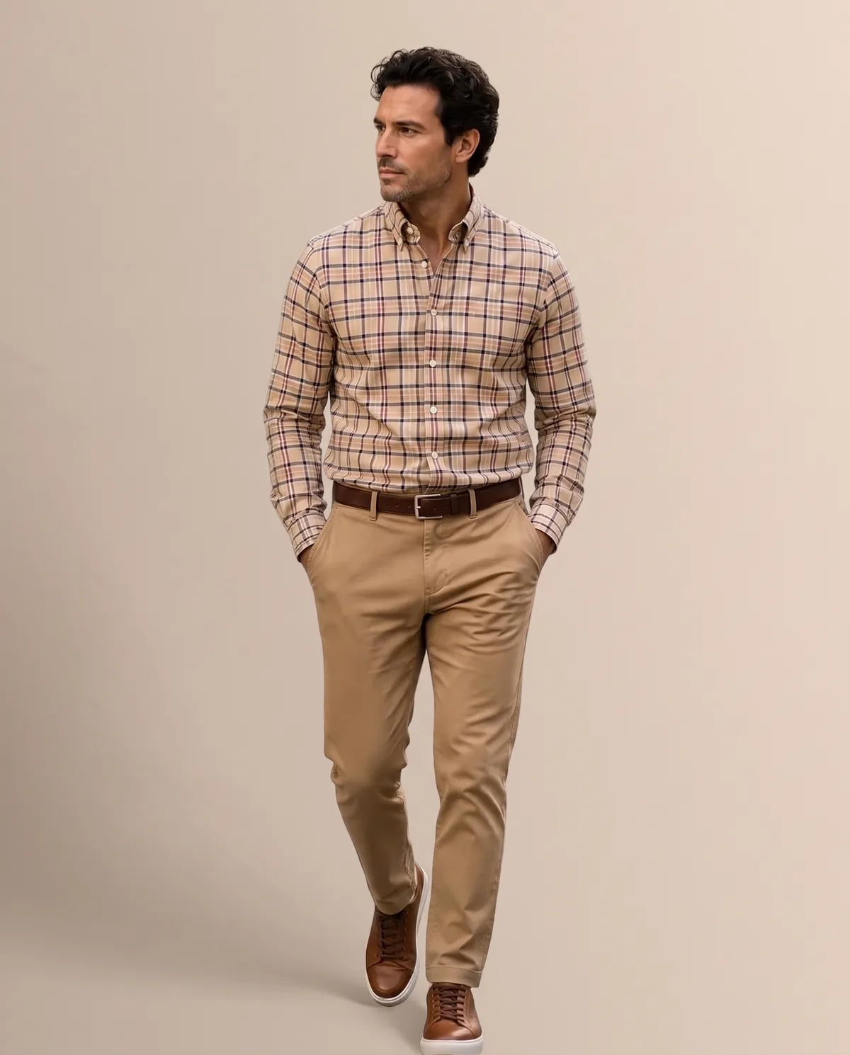 Camisa Sport Cuadros Button Down Collar Classic Fit Non Iron Brooks Brothers CS00960 - Modelo lifestyle Imagen principal del producto