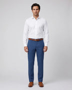 Pantalón Classic Fit Guy Laroche PF00004B - Azul Medio - Modelo cuerpo completo
