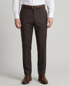 Pantalón Classic Fit Guy Laroche PF00004B - Marron - Modelo frente medio