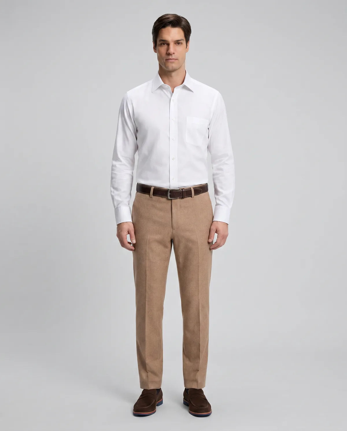 Pantalón Sport Brooks Brothers PS00164 - Habano - Modelo cuerpo completo Imagen principal del producto