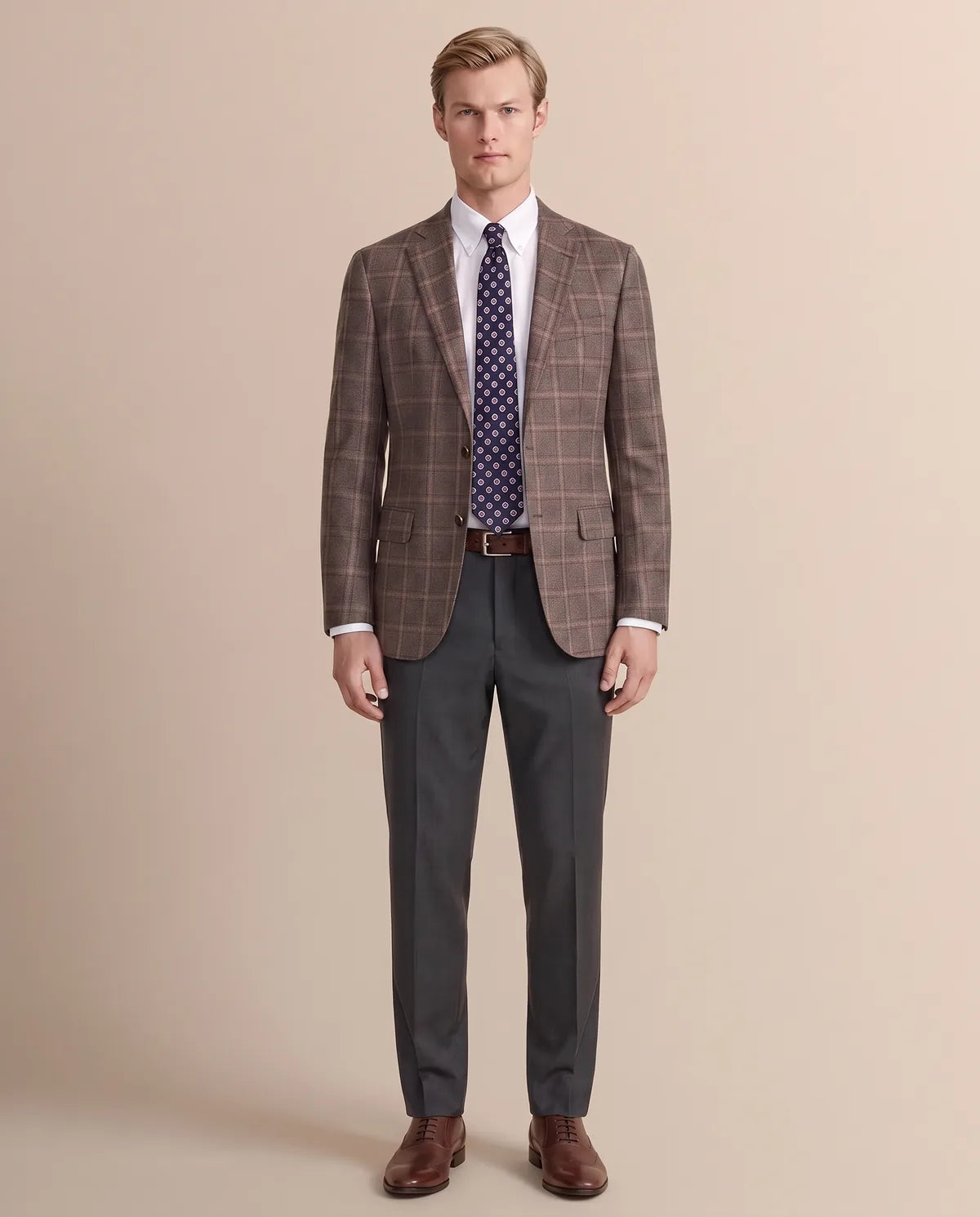 Saco Classic Fit 100% Lana Brooks Brothers SA00513 - Cafe Medio - Modelo cuerpo completo Imagen principal del producto