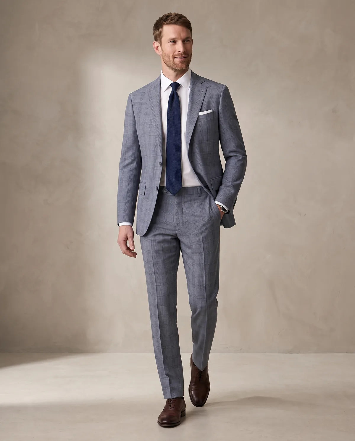 Vestido Classic Fit Gris Medio Brooks Brothers VE04254 - Gris Medio - Lifestyle editorial Imagen principal del producto