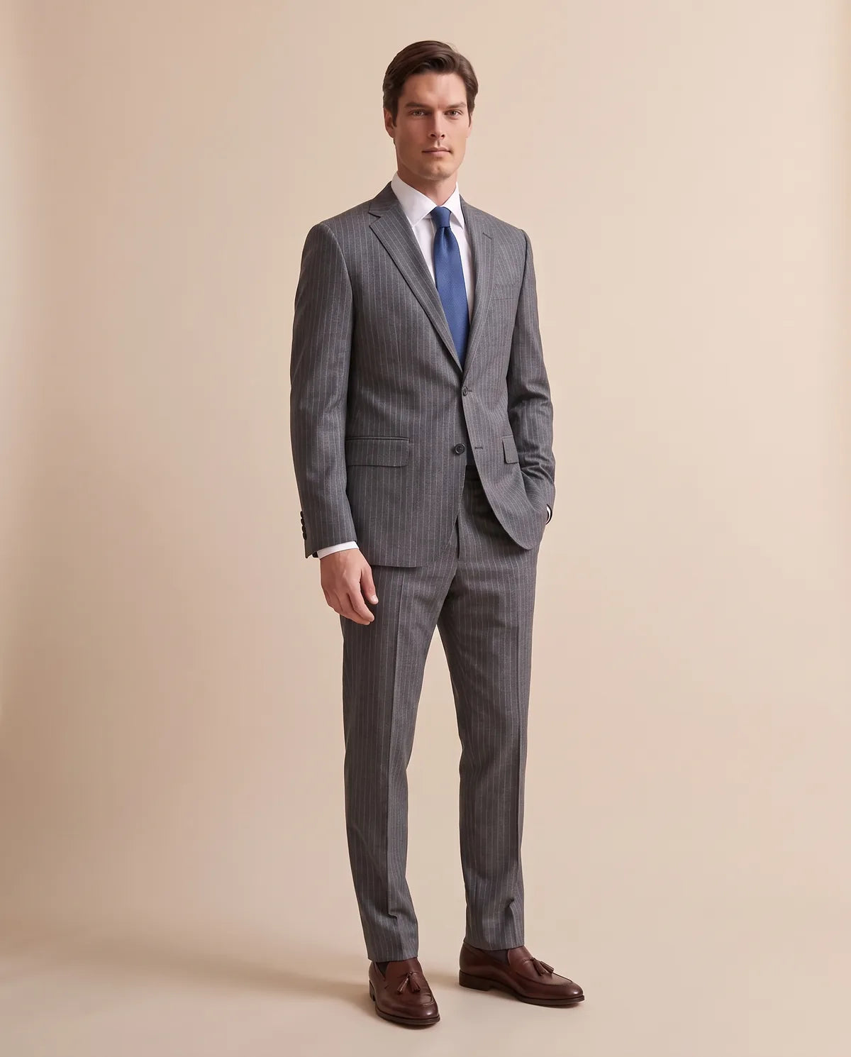 Vestido Classic Fit Gris Oscuro Brooks Brothers VE04282 - Gris Oscuro - Modelo cuerpo completo Imagen principal del producto
