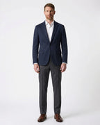 Saco Classic Fit Guy Laroche SA00471 - Azul Oscuro - Modelo cuerpo completo