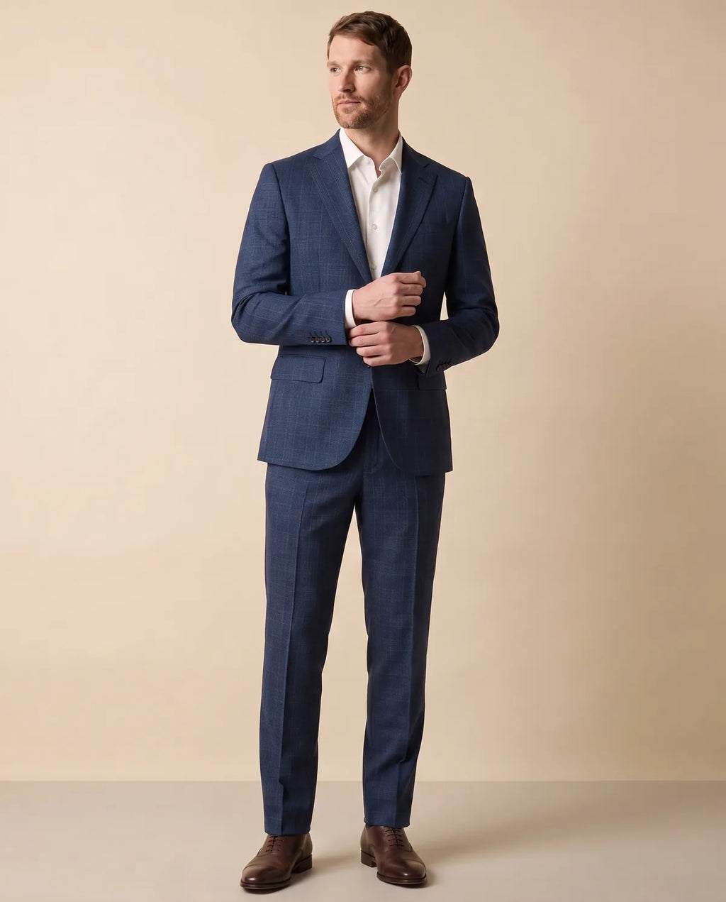 Vestido Classic Fit Austin Reed VE04252 - Azul Oscuro - Lifestyle editorial