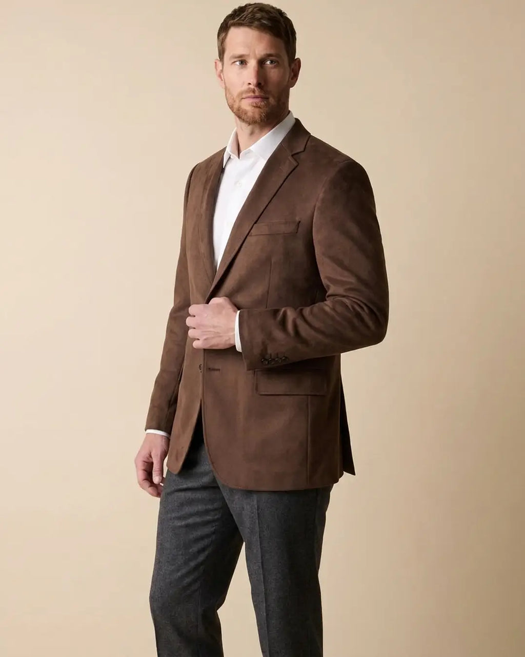 Saco Gamuza Classic Fit Guy Laroche SA00363 - Cafe Oscuro - Modelo plano americano lookbook