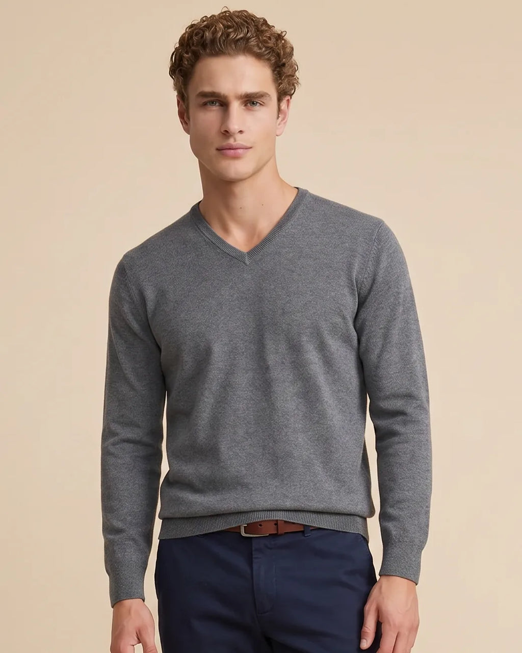 Sweater Guy Laroche V Neck SW00070 - gris-4 - Modelo plano cercano