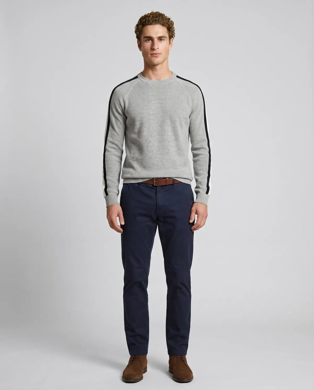 Sweater Perry Ellis Crew Neck SW00101 - Gris Claro - Modelo cuerpo completo