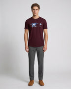 T-Shirt Perry Ellis TS00018 - Vino - Modelo cuerpo completo