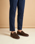 Zapato Loafer Casual Austin Reed ZA00102 - Cafe Oscuro - Modelo lifestyle on-foot