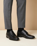 Zapato Formal Oxford Austin Reed Negro ZA00104 - Negro - Modelo lifestyle on-foot
